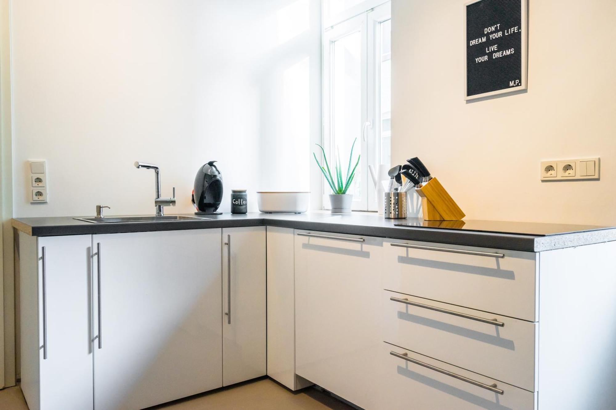 Home By Doni I Serviced Apartments I Ruhig I Zentral Nahe Rmcc, Staatsheater & Landtag Wiesbaden Quarto foto